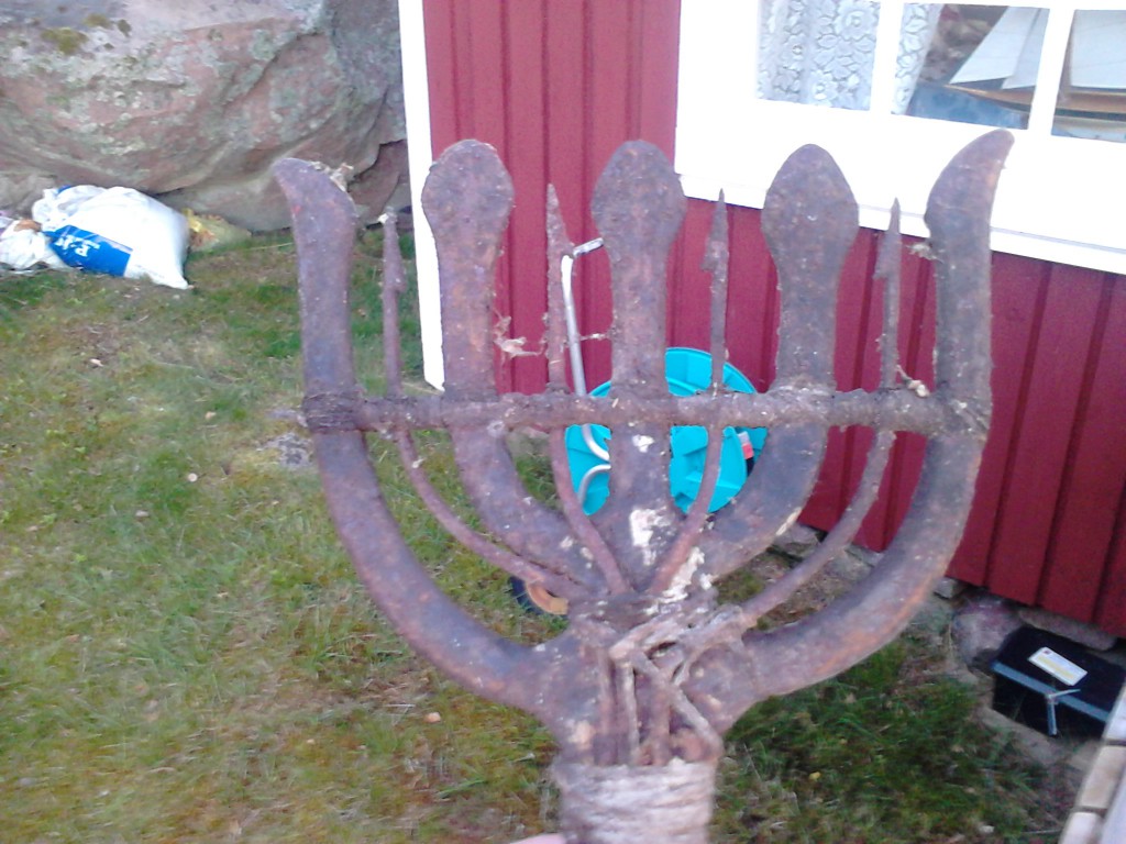 Ljuster för att fånga ål, traditionellt fiskeredskap vid Vänern.